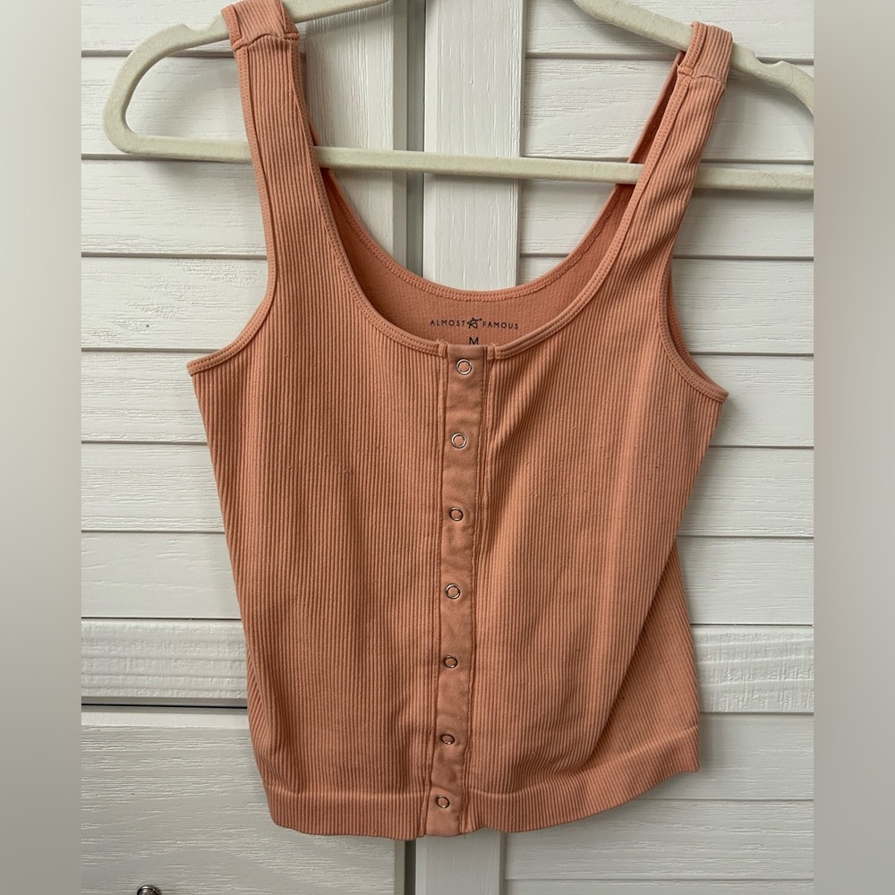 Almost Famous Women's Coral Button-Front Tank Top